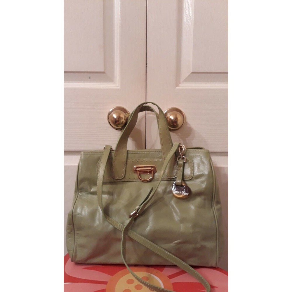 Barr + Barr Large Satchel and Crossbody Green Leather Handbag. Condition is...